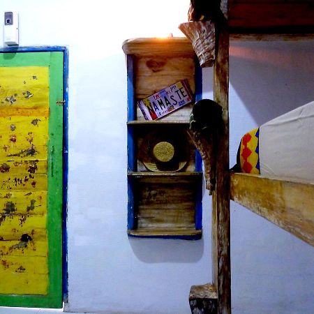 Gipsy Backpackers Pansiyon Gili Trawangan Dış mekan fotoğraf