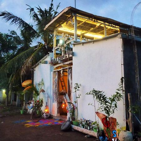 Gipsy Backpackers Pansiyon Gili Trawangan Dış mekan fotoğraf