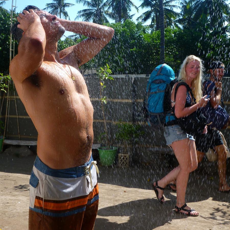 Gipsy Backpackers Pansiyon Gili Trawangan Dış mekan fotoğraf