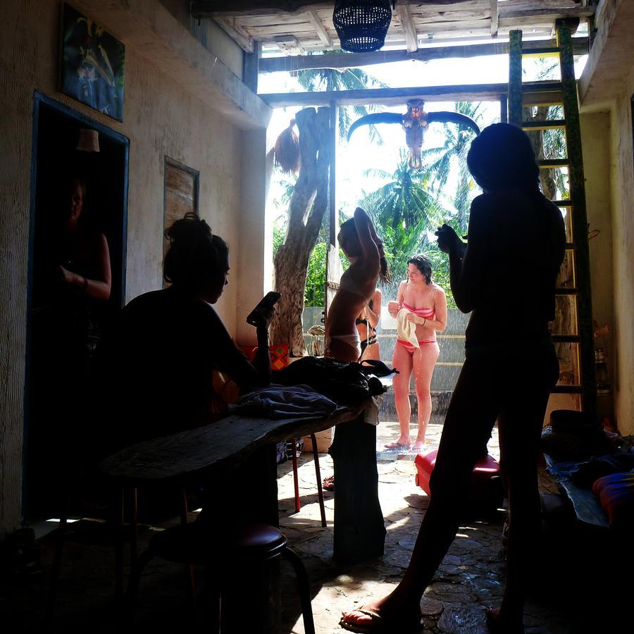 Gipsy Backpackers Pansiyon Gili Trawangan Dış mekan fotoğraf
