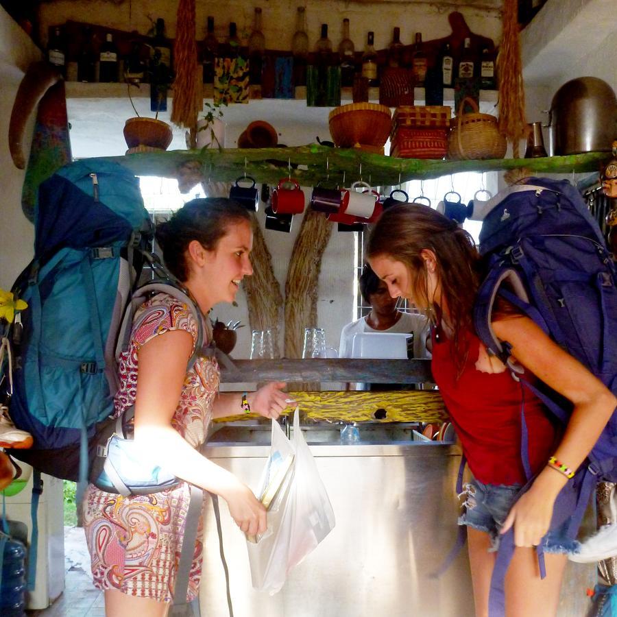 Gipsy Backpackers Pansiyon Gili Trawangan Dış mekan fotoğraf
