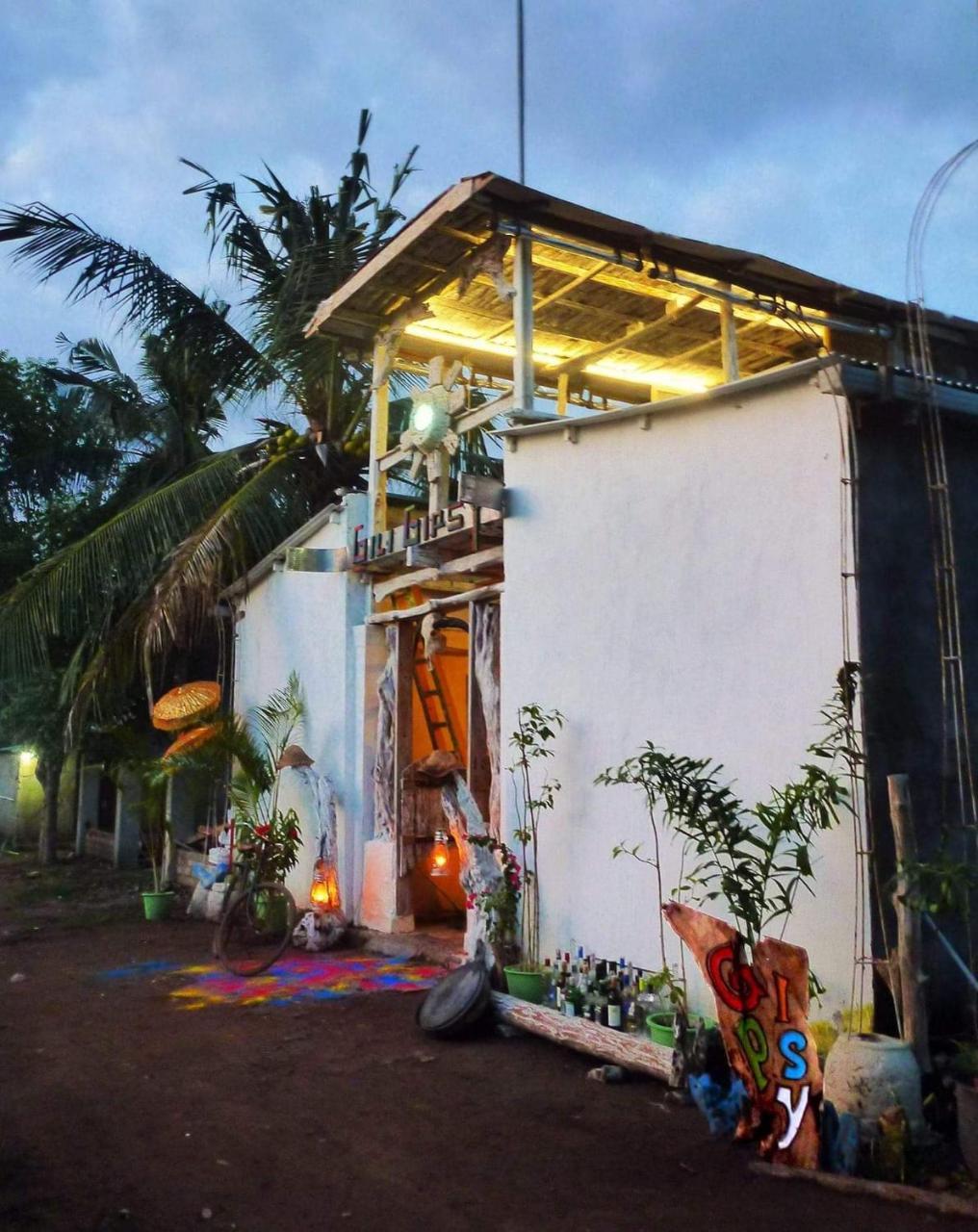 Gipsy Backpackers Pansiyon Gili Trawangan Dış mekan fotoğraf